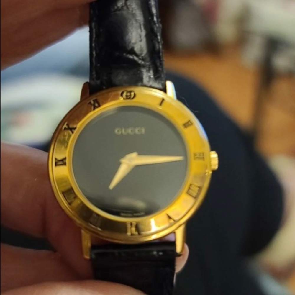 Gucci Watch - Picture 4 of 10